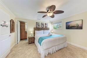 4 bedrooms, bed sheets