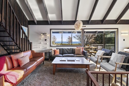 Chalet Mahuta - Five Mile Bay Holiday Home