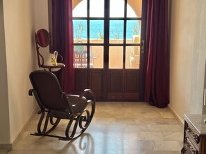 Interior - Bright apartment 1st line beach (Estepona)