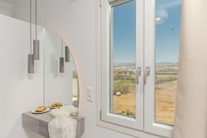 Superior Suite, Sea View | Individually decorated, individually furnished, laptop workspace - Birbas Hotel (Naxos)