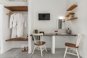 Deluxe Suite, Garden View | Individually decorated, individually furnished, laptop workspace - Birbas Hotel (Naxos)