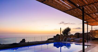 Luxe Coastal Escape with Sea Views - Private Pool, Close to Agios Pavlos Beach!
