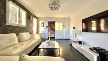 TV connectée, lecteur de DVD, médiathÚque, chaßne hi-fi