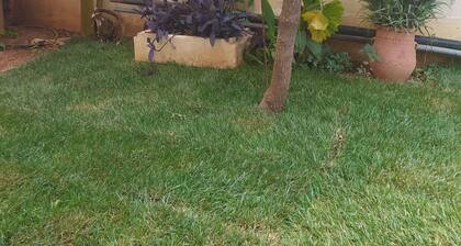 άνετος χώρος για οικογένεια ή φίλους 2 λεπτά από το μετρό χολαργός