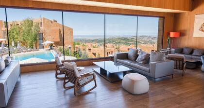 Oakridge Hotel & Spa