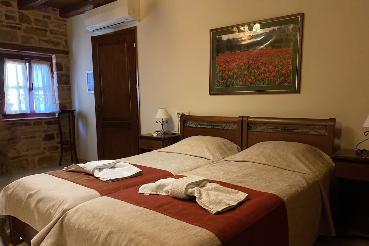 Basic Double or Twin Room, Ground Floor | In-room safe, desk, laptop workspace, free cots/infant beds