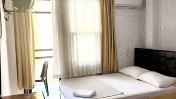 Standard Room | Bed sheets