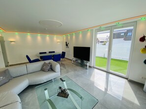 TV - Luxus Apartment Nero im Rheingau (Geisenheim)