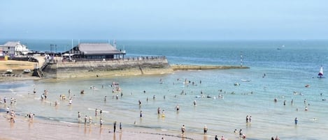在海滩