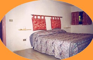 2 bedrooms, travel crib, free WiFi, bed sheets
