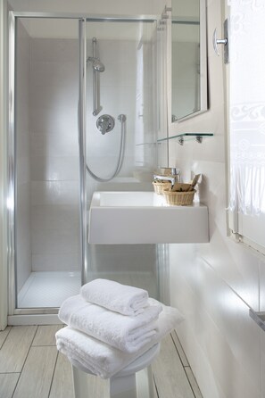 Bathroom - Hotel Italia Boutique (Rimini)