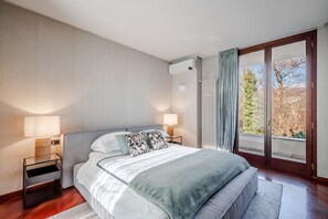 3 bedrooms, iron/ironing board, free WiFi, bed sheets - Villa Olivia with pool and sauna .Lake view (Meina)