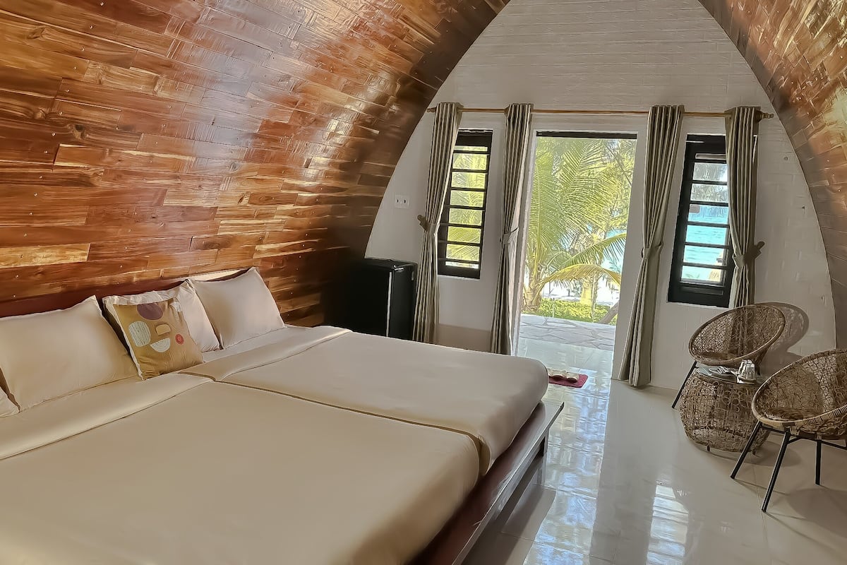 Bungalow with Seaview (3 guests)