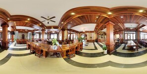 Banquet hall - Kampong Thom Palace Hotel (Stueng Saen)