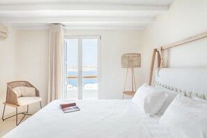 8 bedrooms, in-room safe, iron/ironing board, WiFi