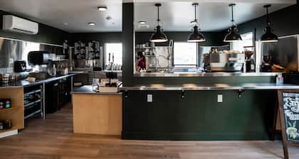 LOGE Leavenworth - Downtown