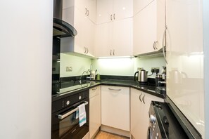 Appartement (1 Bedroom) | Cuisine privée | Micro-ondes, lave-vaisselle