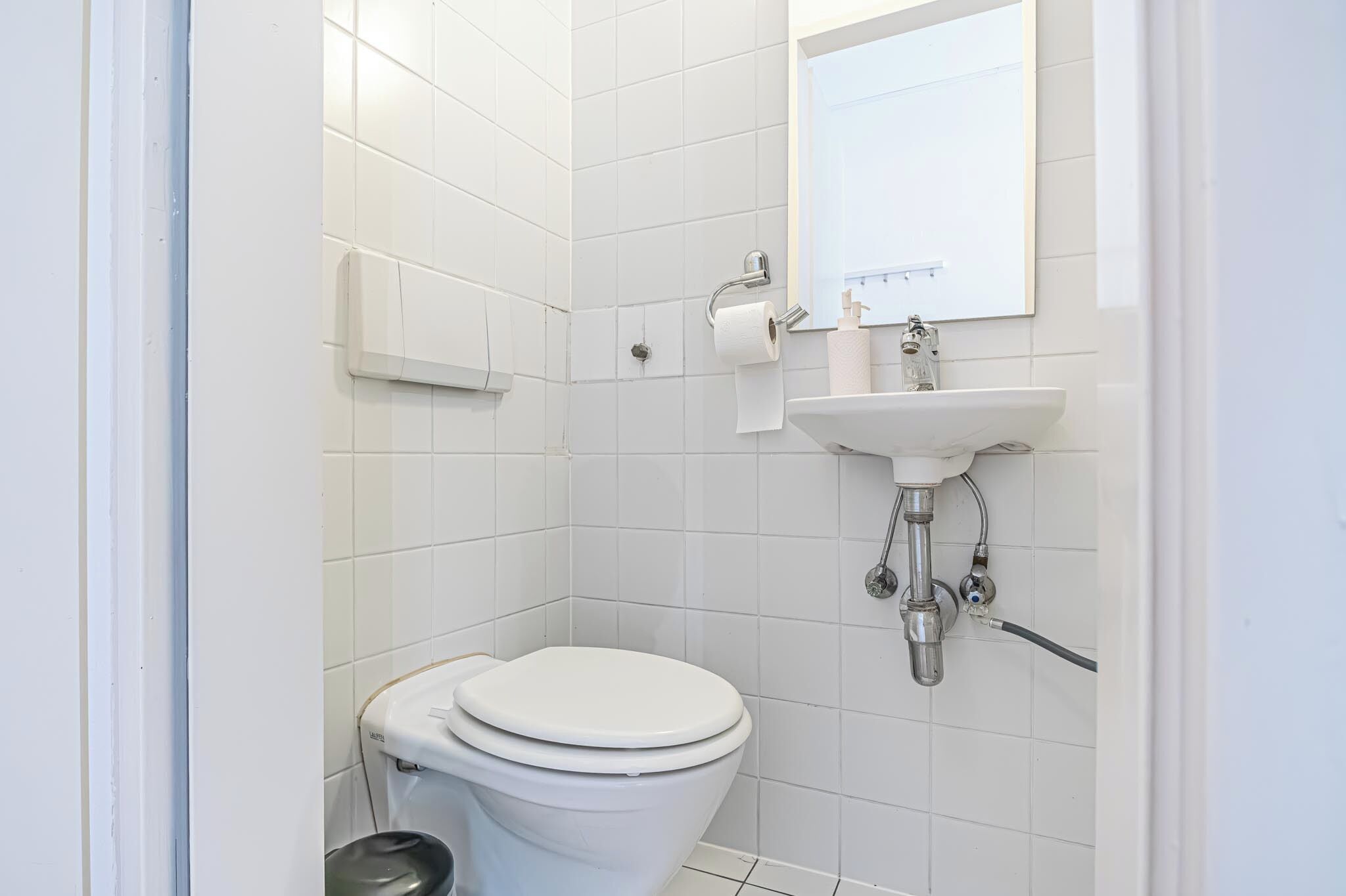 Apartment | Bathroom | Combined shower/tub, hair dryer, towels, soap