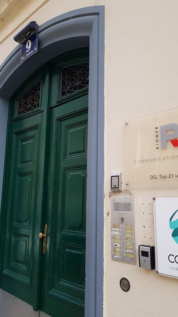 Exterior - Modern Apartment in The Heart of Vienna 3,1 (Vienna)