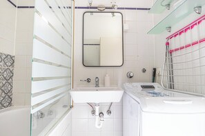 Apartment | Bathroom | Combined shower/tub, hair dryer, towels, soap