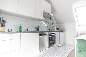 LÀgenhet | Eget kök | KylskÄp, ugn, spishÀll och diskmaskin