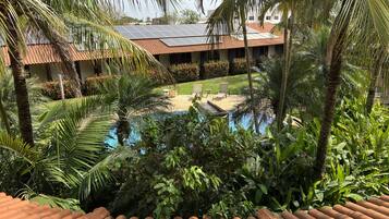 Quarto luxo, na torre | Vista para o jardim
