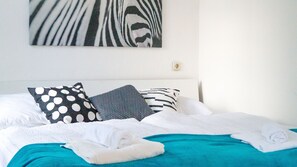 Basic Apartment | Iron/ironing board, free WiFi, bed sheets - Modern Apartment in The Heart of Vienna 6,1 (Vienna)