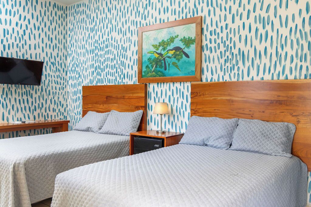 double room | laptop workspace, soundproofing, free wifi, bed sheets