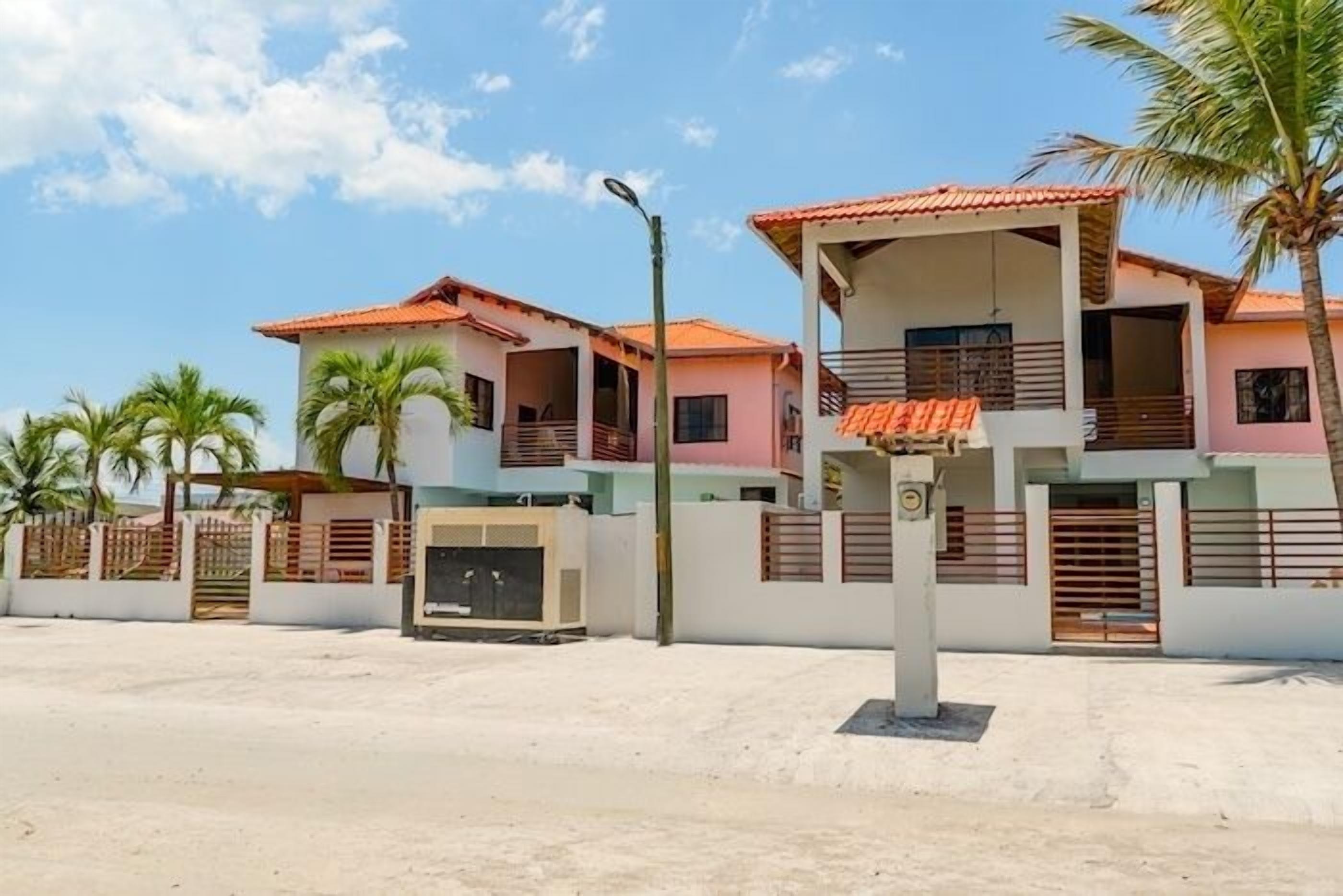 laptop workspace, soundproofing, free wifi, bed sheets