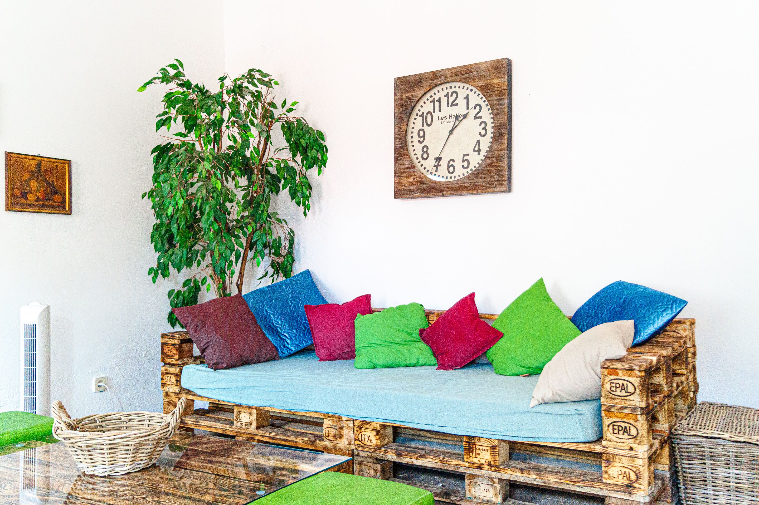 Apartment | Living area | Flat-screen TV