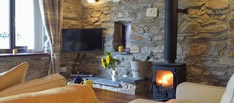 Old Chapel Cottage - Dinas Country Club