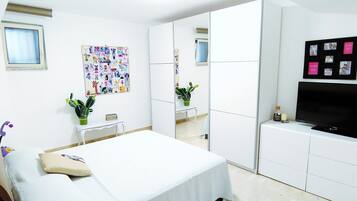 2 Schlafzimmer, Bügeleisen/Bügelbrett, Reisekinderbett, kostenloses WLAN