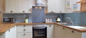 Old Rectory Cottage - Dinas Country Club