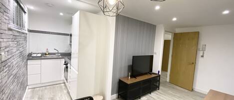 อพาร์ทเมนท์ | 1 ห้องนอน, เตารีด/โต๊ะรีดผ้า, Wi-Fi ฟรี, ผ้าปูที่นอน