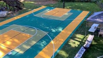 Sport court