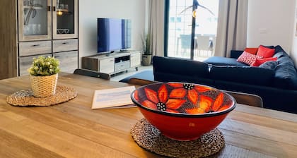 Luxurious and comfortable apartment overlooking pool area