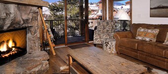 Epic Location! True Ski-In/Ski-Out Access. Corner Condo close to everything