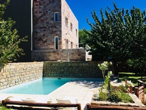 Piscine extérieure (ouverte en saison)