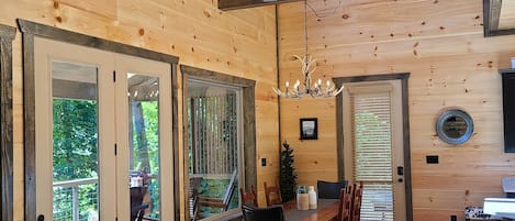 Smart TV, fireplace, video games