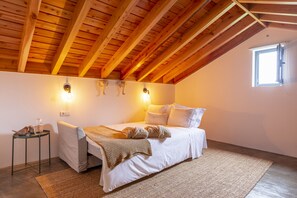 4 camere, ferro/asse da stiro, Wi-Fi, lenzuola