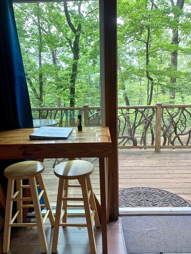 Pet-Friendly Sunrise Eco Container Cabin in the North Georgia Mountains