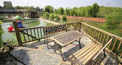 Dragon Mountain Hot Spring Hotel