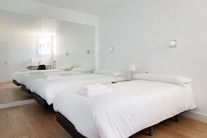 8 sovrum, strykjärn/strykbräda, resesäng och gratis wi-fi