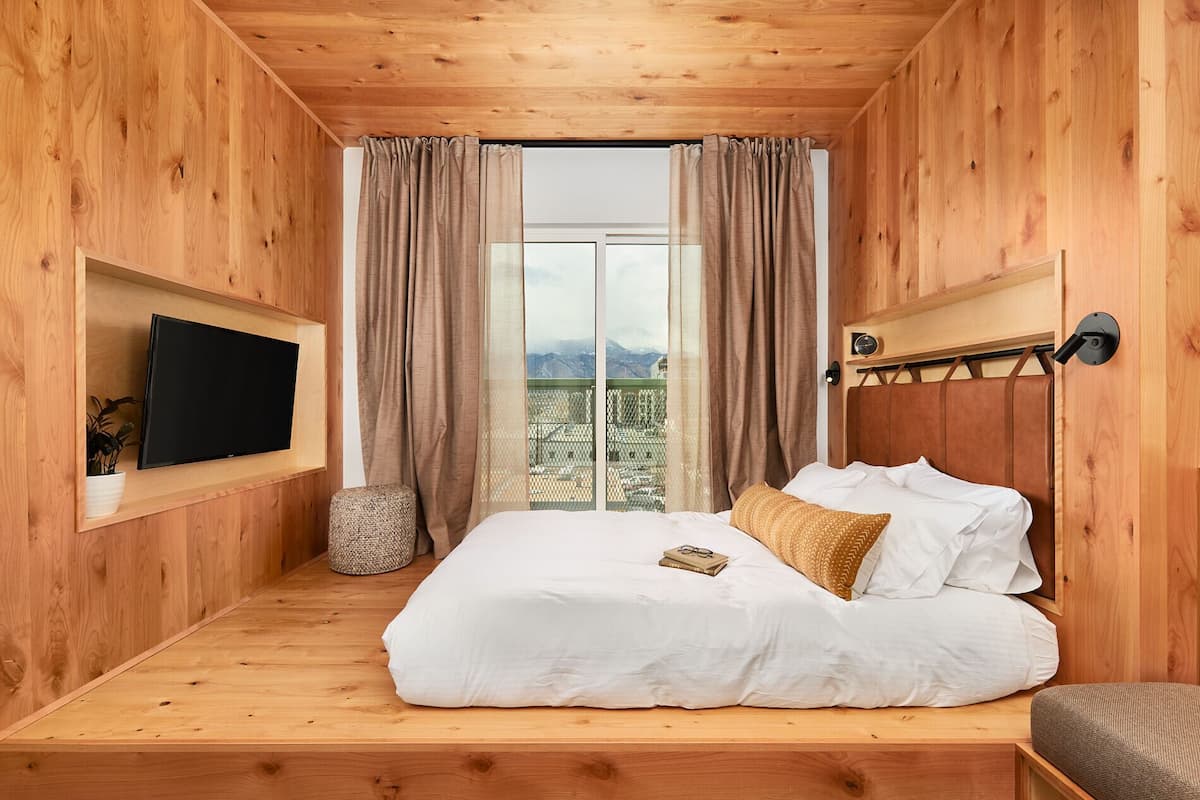 Luxe beddengoed, individueel gedecoreerd, verduisterende gordijnen