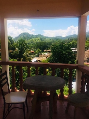 Balcony - Cuna Maya B&B (Copan Ruinas)
