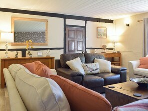 Fireplace - 4 bedroom accommodation in Ponthenri, near Llanelli (Ponthenri, near Llanelli)