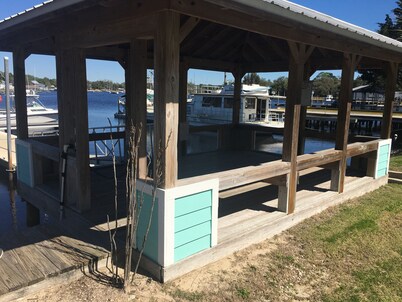 Water Front, Pool and Boat Slip