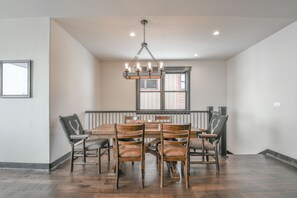 Superior Townhome, 4 Bedrooms, Hot Tub, Mountain View (Alders 46 Outpost Dr) | Dining room - Alders 46 Outpost Dr (Keystone)