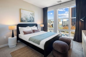 Egyptian cotton sheets, premium bedding, down duvets, pillow-top beds - Luxury Furnished Apartments by Hyatus Downtown at Yale (New Haven)