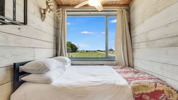 1 habitación, wifi y ropa de cama